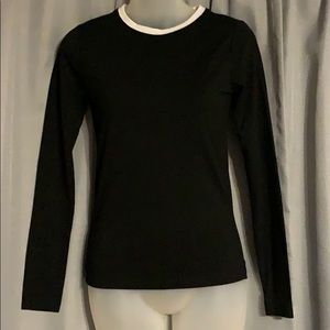 🎱 Forever 21 Black Shirt 🎱